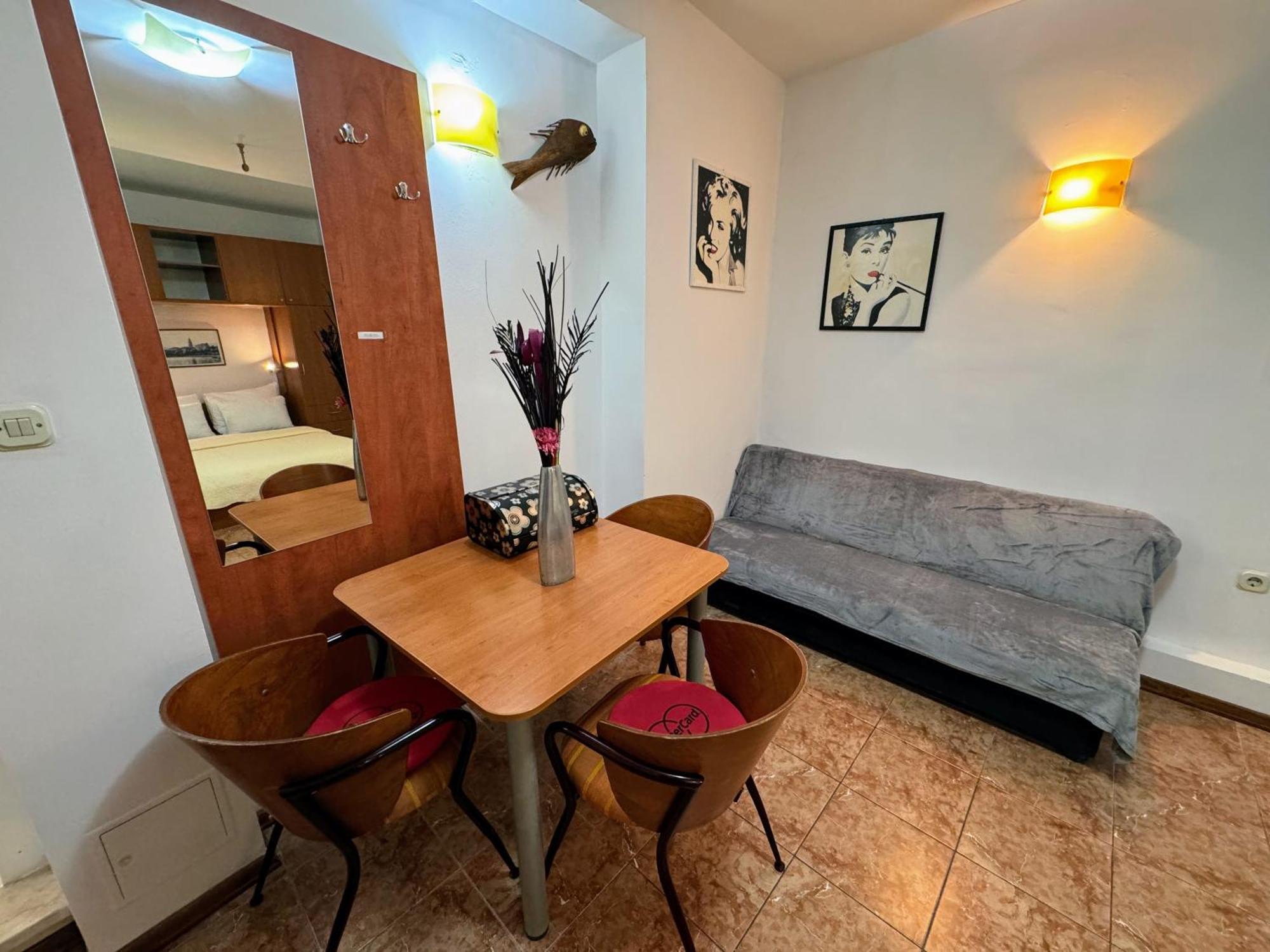 Grgur Studio Apartments Split Exterior foto